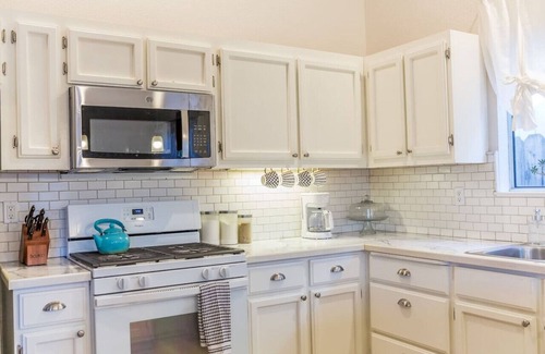 Columbia Casa | Charade House Redding