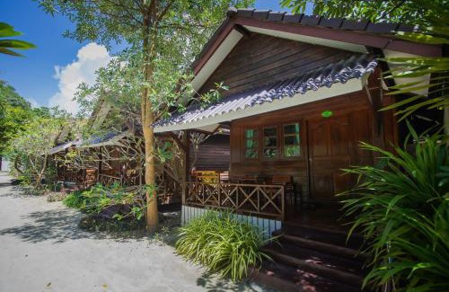 Satun Complejo | Chareena Beachside