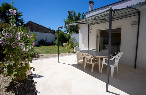 Meschers-sur-Gironde Casa | Charentaise. Jardin au Calme. Courses-port-plage-estuaire à Pied. Chien Accepté