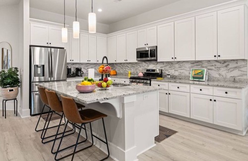 Cordesville Apartamento | Charleston-themed House for 10!