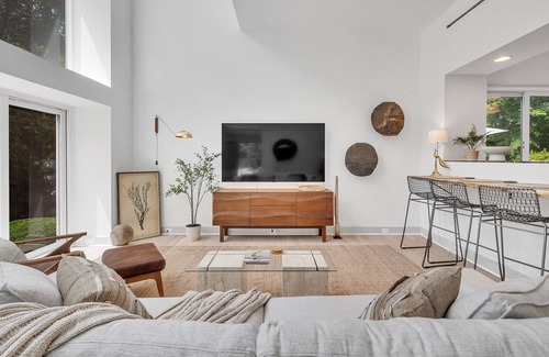 Charlotte Casa | Charlotte's Largest Pool Home