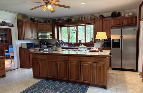 Spring Mills Casa | Charlotte’s Farm. Gorgeous 5 bedroom farmette 25 minutes from State College.