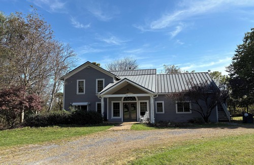 Spring Mills Casa | Charlotte’s Farm. Gorgeous 5 bedroom farmette 25 minutes from State College.
