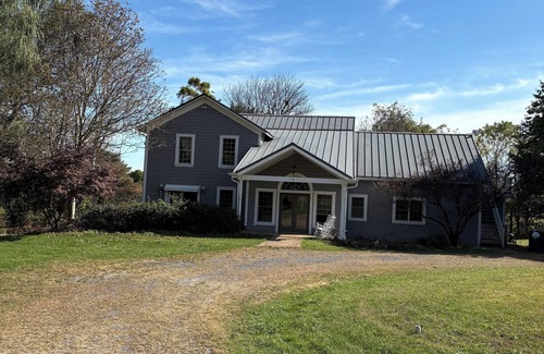 Spring Mills Casa | Charlotte’s Farm. Gorgeous 5 bedroom farmette 25 minutes from State College.