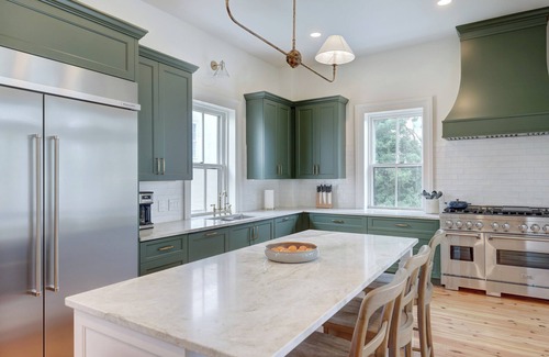 North Downtown Hotel | Charlottesville Boutique Hotel | The 200 South St King Room 7