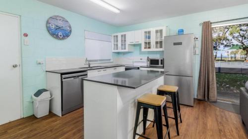 Bongaree Casa | Charm and Comfort in this Ground floor unit with water views! Welsby Pde, Bongaree