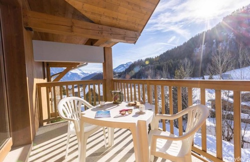 Les Bottieres Casa | Charm & Comfort: Perfect Family Mountain Getaway | Pet-Friendly | 2 Units