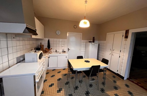 Saint-Hilaire-sur-Benaize Cabaña | Casa rural renovada con parque, ideal para explorar el Parque de la Brenne y el Futuroscope