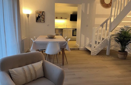 Arradon Casa | Charm in the heart of the village: house with sunny garden close to the sea