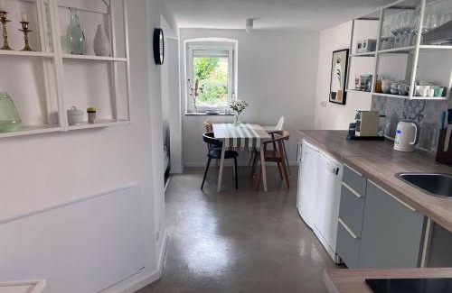 Neustadt-Konigsbach Casa | Charmantes Häuschen am Waldrand