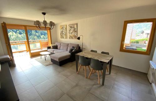 Saint-Jean-de-Sixt Apartamento | Charmant appart 2 ch + coin nuit, balcon sud, garage, près de La Clusaz et commerces, St Jean de Sixt - FR-1-459-195