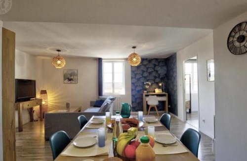 Saint-Galmier Apartamento | Charmant appartement historique avec wifi à Saint-Galmier - FR-1-496-276