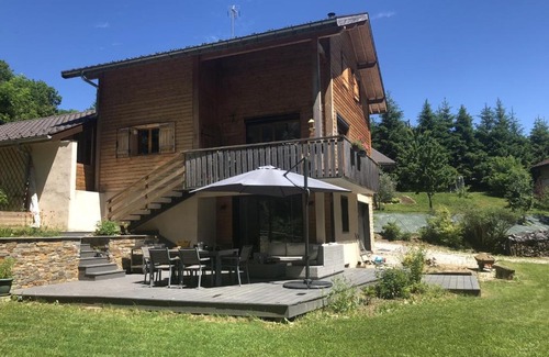 Filliere Casa | Charmant chalet entre lac et montagnes