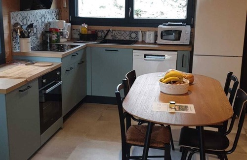 Bonlieu Chalet De Esquí | Charmant Chalet Jurassien, aux Pieds des Cascades du Hérisson