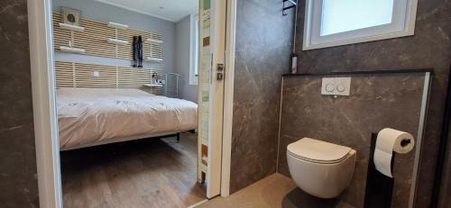 Municipality of Someren Chalet De Esquí | Charmant Chalet met privétuin in Someren - VP063