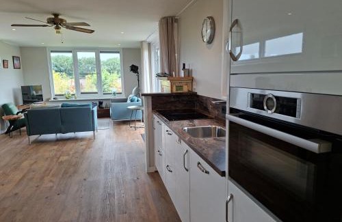 Municipality of Someren Chalet De Esquí | Charmant Chalet met privétuin in Someren - VP063