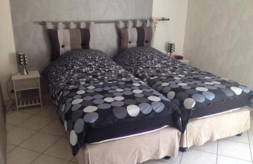 Etain Casa | Charmant Gîte à Étain, Tout Inclus, Proche Verdun avec Terrasse et Parking - FR-1-585-3