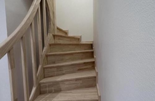 Theneuille Casa | Charmant gîte historique à Theneuille avec espaces extérieurs calmes - FR-1-489-571