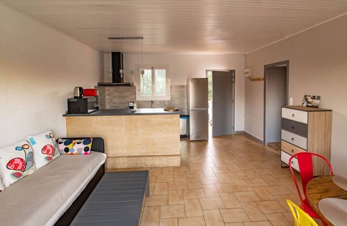 Aups Cabaña | Charmant Gite Rural " Lavande " sur Domaine de 17 Hectares