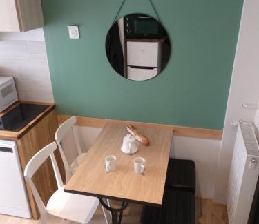 Guidel Apartamento | Charmant logement Guidel Plage, vue mer, piscine chauffée, avec une chambre