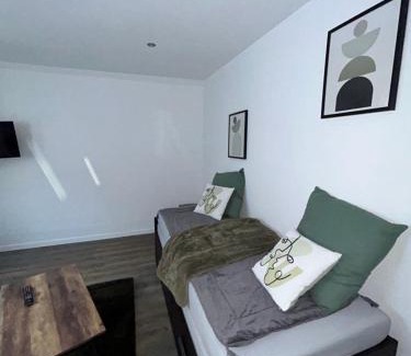 Elancourt Village Apartamento | Charmant studio au bord du lac d’Elancourt village