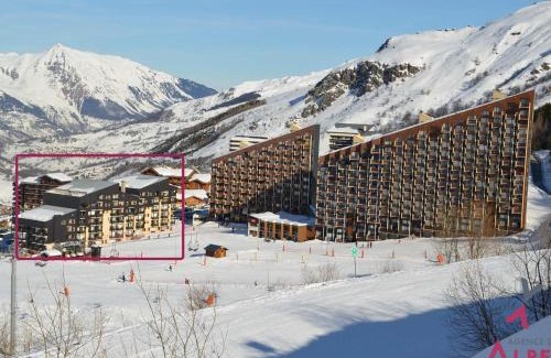 Les Menuires Apartamento | Charmant studio cabine aux Ménuires, pied des pistes, balcon, animaux permis, accès télébenne gratuit - FR-1-452-43