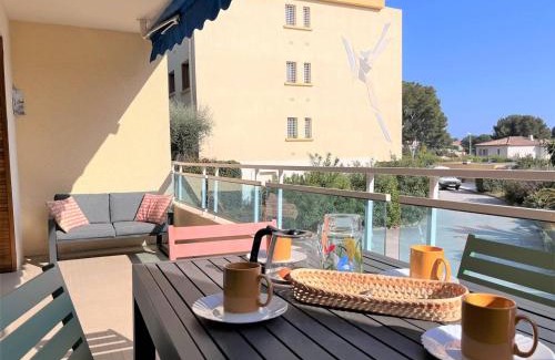 La Faviere Apartamento | Charmant T2 avec terrasse, clim et garage à Bormes-les-Mimosas, 2 piscines, proche plage et calme - FR-1-251-542