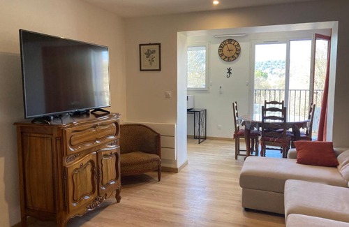 Carces Apartamento | CHARMANT T2 MEUBLE