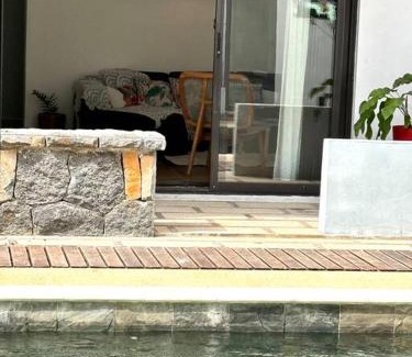 Pereybere Apartamento | Charmant T4 avec vue piscine
