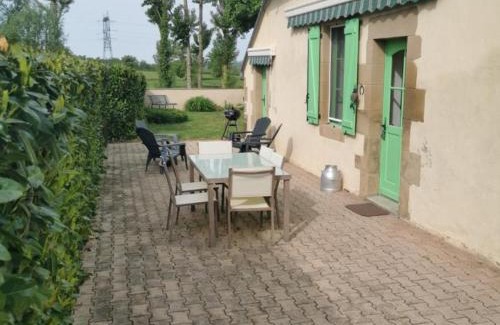 Saint-Aubin-le-Monial Casa | Charmante fermette avec jardin clos au cœur du bocage - FR-1-489-490