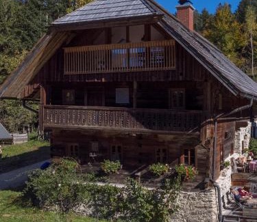 Stanz Im Murztal Apartamento | Charmante Gästewohnung in altem Bauernhaus in alpiner Alleinlage
