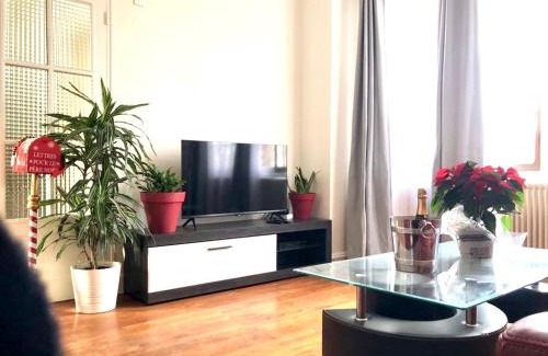 Sainte-Savine Casa | Charmante Maison avec Jardin à Troyes