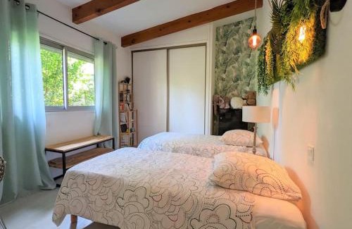 Assas Casa | Charmante Maison en pleine nature avec piscine