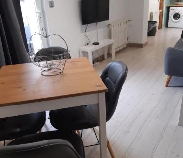 L'Isle-Jourdain Apartamento | Charmante maison dans le Gers, proche lac et centre-ville