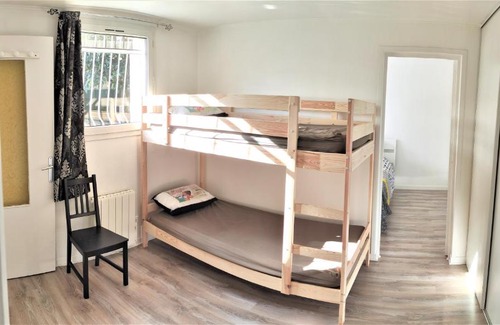 Chelles Casa | Charmante maison proche de Disney Parking gratuit