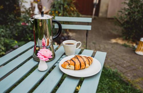 Nordliche Muhlenvorstadt Apartamento | Charmanter Altbau zwischen Altstadt und Klinikum mit Parkplatz