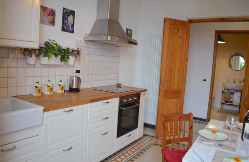 La Spezia Apartamento | Charme and Comfort near Cinque Terre