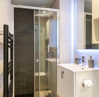 Lepante Quarter Apartamento | Charme Niçois avec terrasse en ville