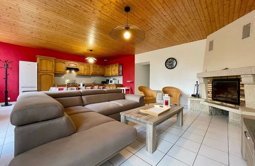 Saint-Julien-Molhesabate Cabaña | Casa rural con jardín privado en entorno natural, ideal para actividades al aire libre