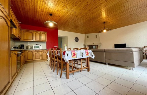 Saint-Julien-Molhesabate Cabaña | Casa rural con jardín privado en entorno natural, ideal para actividades al aire libre