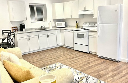 Fords Branch Apartamento | Charming 1-Bedroom Apartment in Pikeville with AC, WiFi, Work Desk