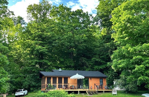 Canaan Cabaña | Charming 1-bedroom cabin w/ pond on 5 private acres near Tanglewood & Berkshires