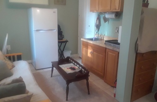 Southeast Pensacola Cabaña | Charming 1-bedroom cottage with AC in beautiful Pensacola