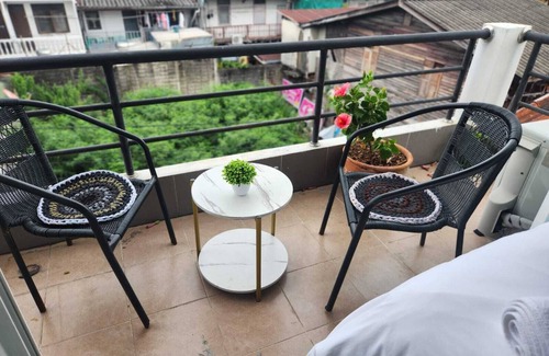 Bang Kho Laem Casa | Charming 1-bedroom house with fitness room and AC in awesome Bangkok