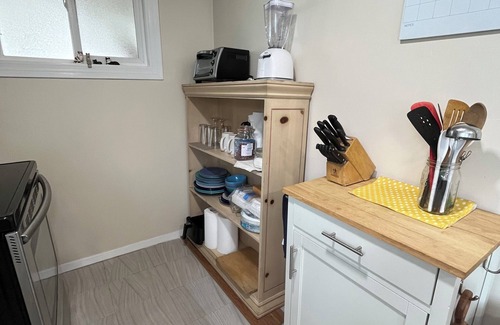 Fresno Casa | Charming 1-bedroom house in fantastic Fresno Tower District with WiFi, AC