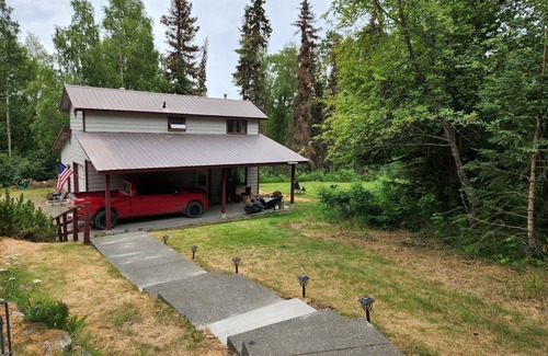 Sterling Cabaña | Charming 1-bedroom in wonderful Soldotna with Autumn Charm
