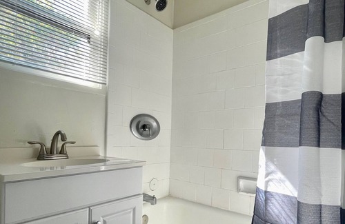 Ventura Cabaña | Charming 1 bedroom near Downtown, beaches, and hospitals