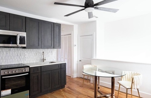 Mantua Apartamento | Charming 1-bedroom apartment with WiFi and AC in delightful Philadelphia