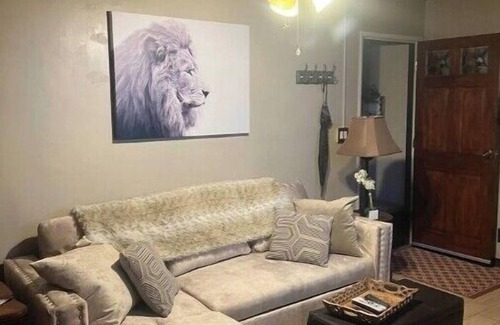 Costa Mesa Villa | Charming 1-bedroom villa in Costa Mesa with WiFi and fitness room