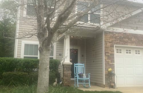 Mebane Casa | Charming 1-bedroom w/private bath in house with WIFI in quaint Mebane